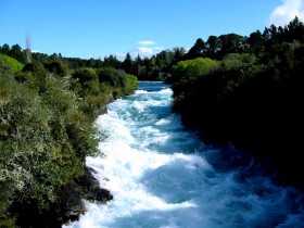 Водопад Хука Фолс (Huka Falls)